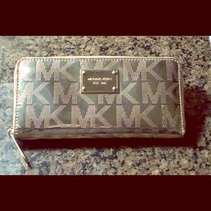 Micheal Kors Gold Metallic Wallet
